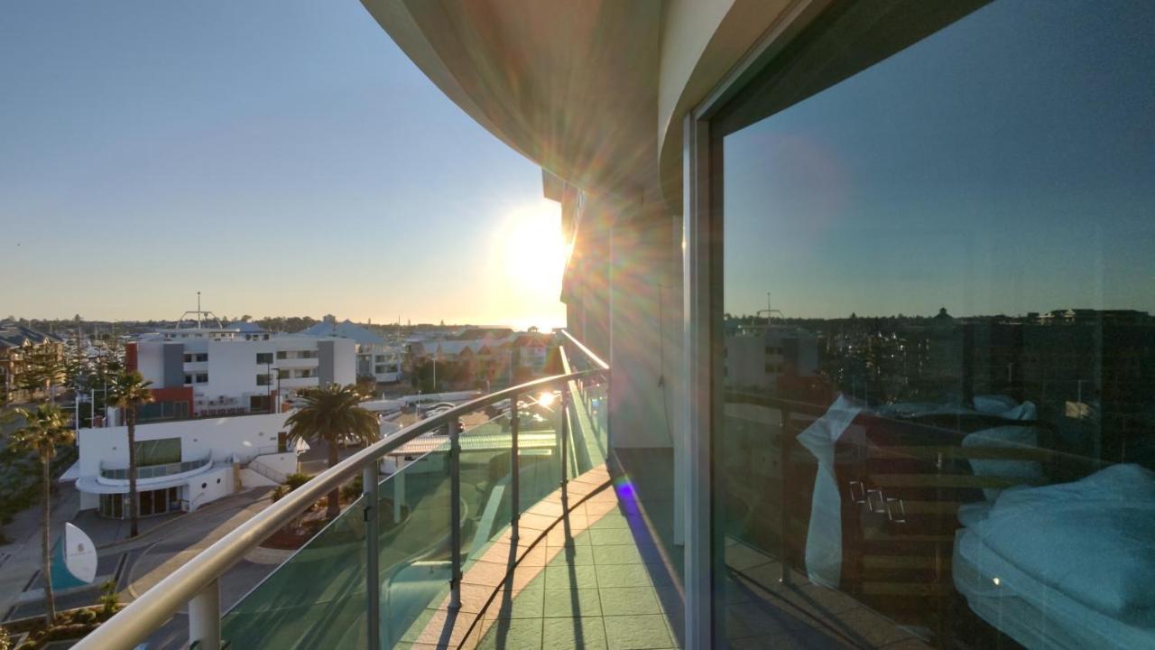 A 406 Fantastic Ocean Beach And Marina View Apt - Mandurah Exterior foto