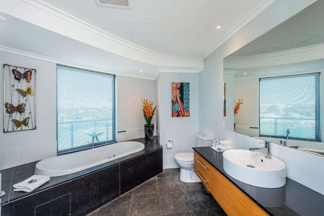 A 406 Fantastic Ocean Beach And Marina View Apt - Mandurah Exterior foto